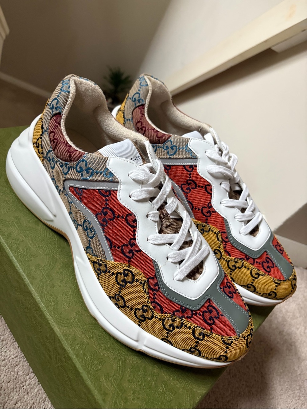 Gucci Multicolor GG Canvas Low-Top Sneakers in Red, Yellow, Blue and White